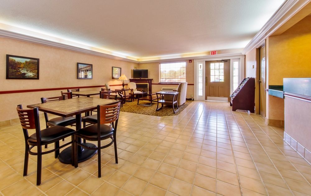 Country Hearth Inn-Toccoa Extérieur photo